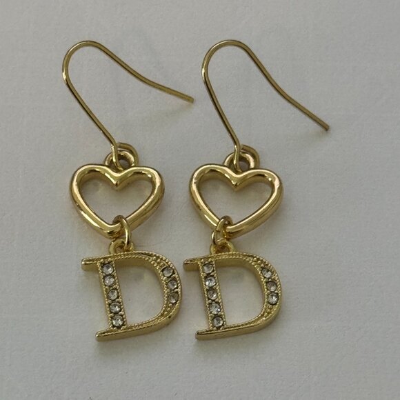 HEART EARRINGS - Picture 2 of 3